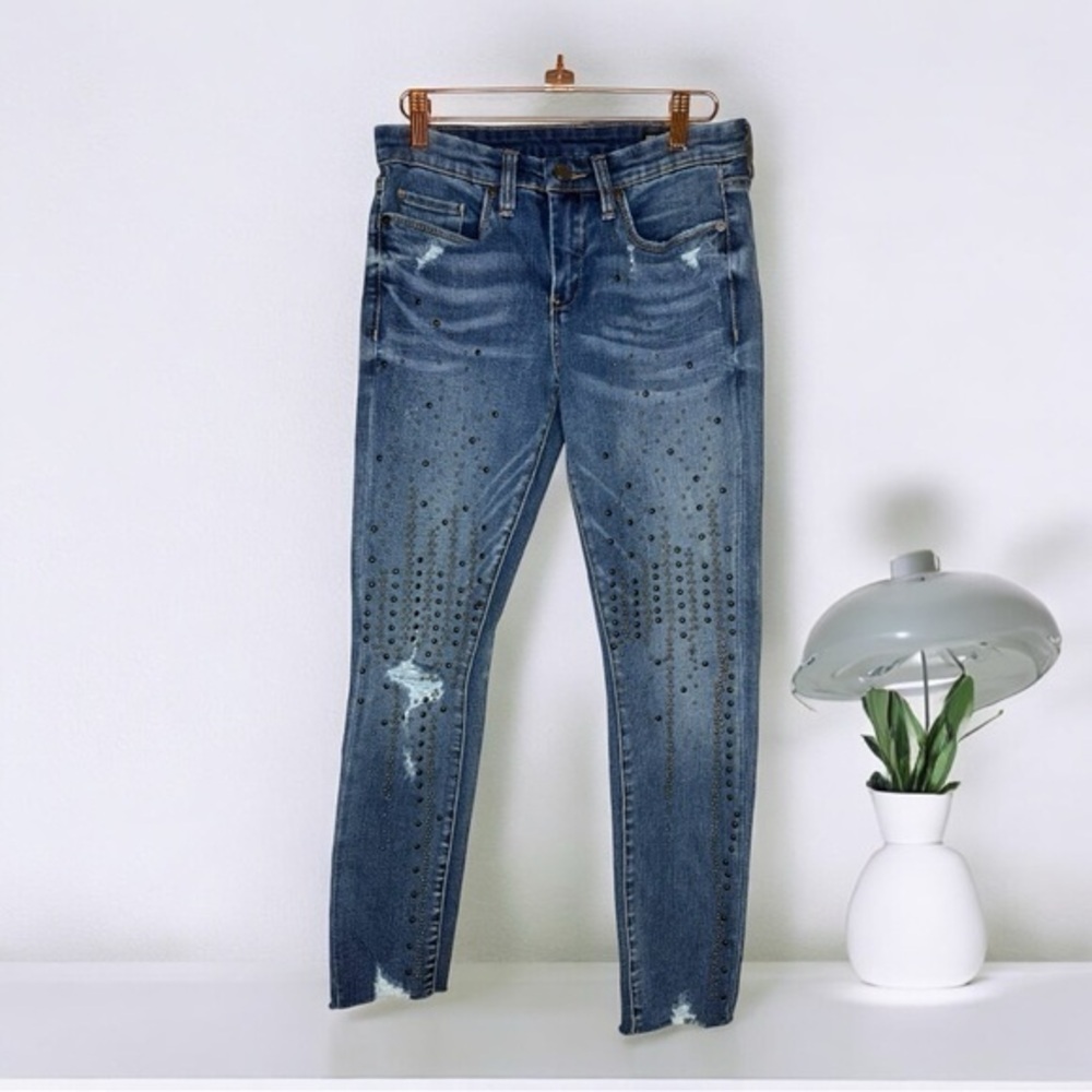 BLANK NYC Crop Skinny Classique Women's Distressed Blue Studded Jeans 27